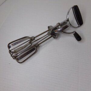 Vintage Besto Hand Held Manual Egg Beater Mixer Whisk